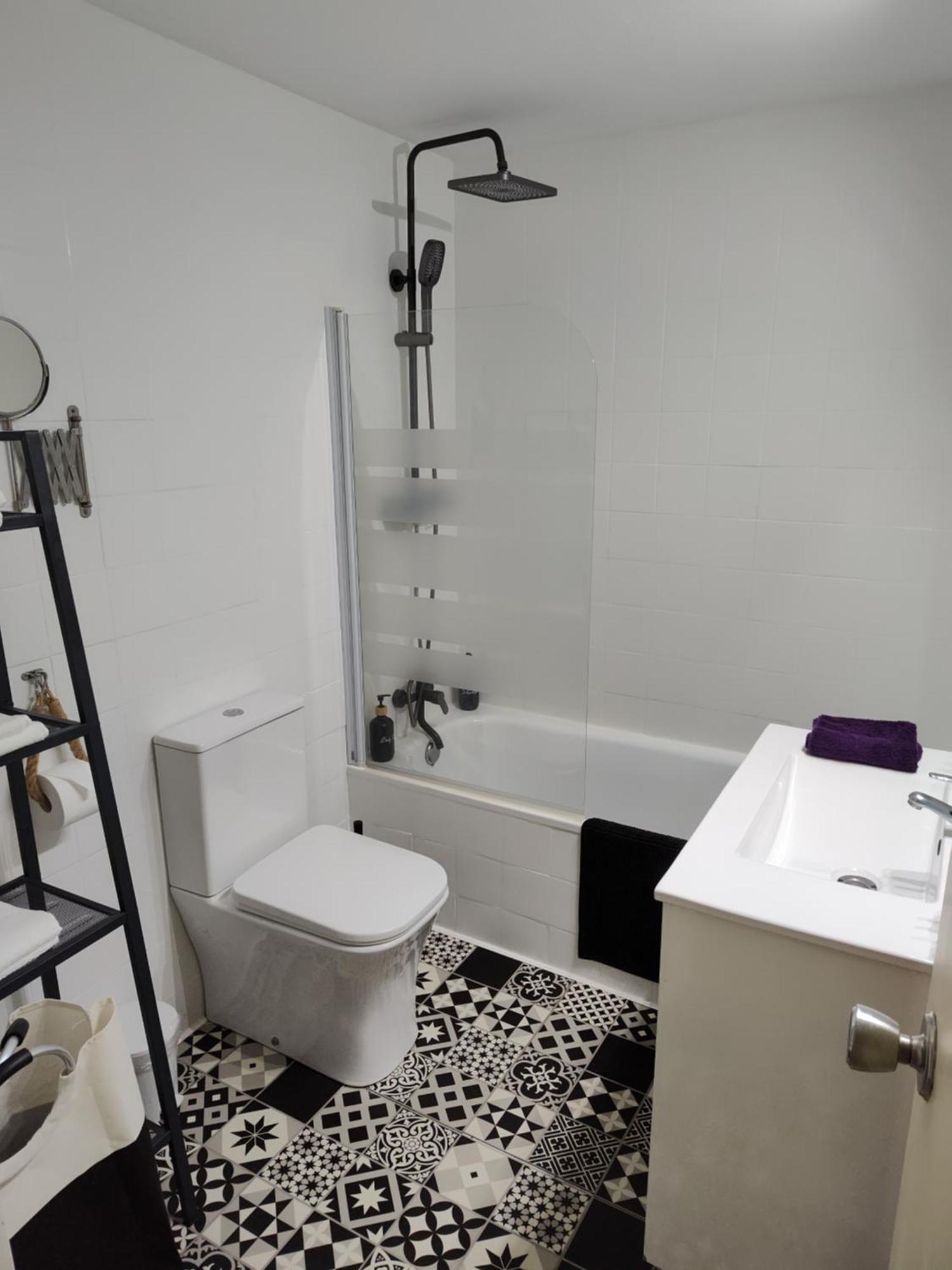 Apartamento Entero Con Desayuno Incluido Y Parking Gratuito, A 3 Km De Playa Con Aire Acondicionado Muskiz Kültér fotó